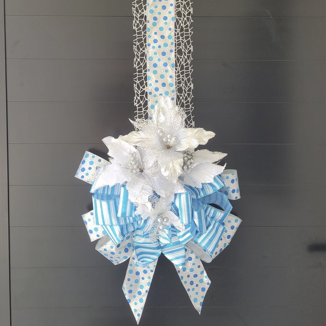escapulario enfeite natalino laco flor arranjo azul prata 2m1